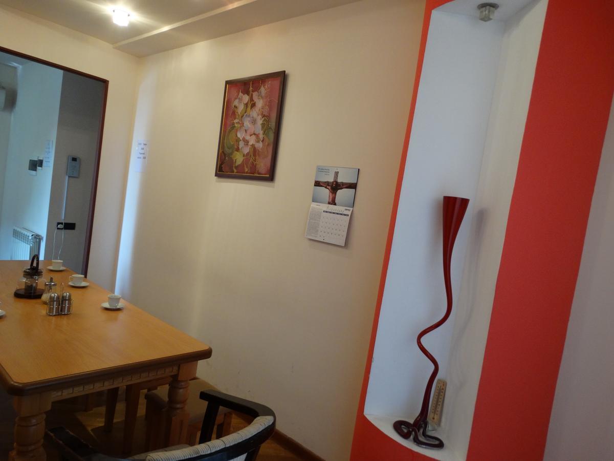 Destiny 1 Hostel Yerevan Exterior foto
