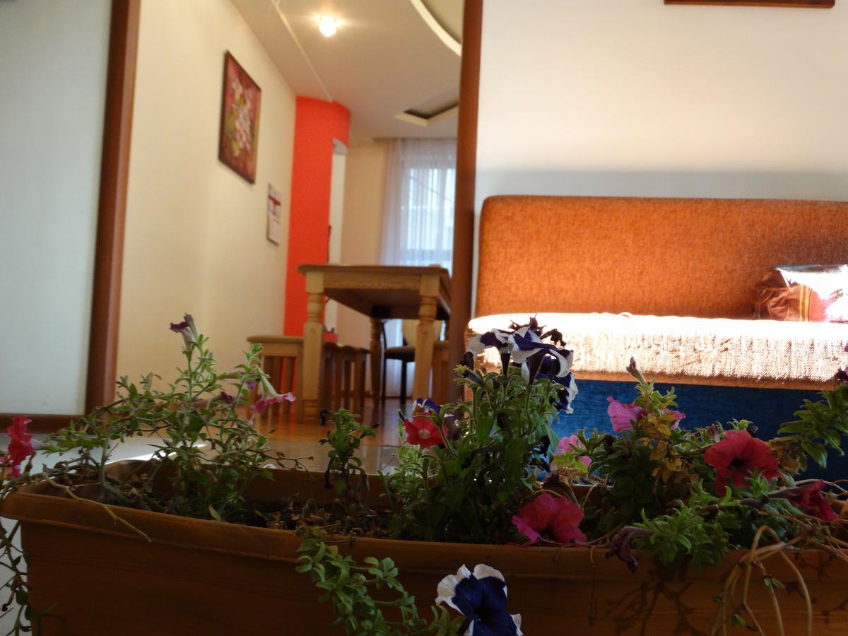 Destiny 1 Hostel Yerevan Exterior foto
